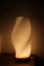 چراغ خواب Three Body Lamp  طراحی موجی آینده‌نگر - تصویر 7
